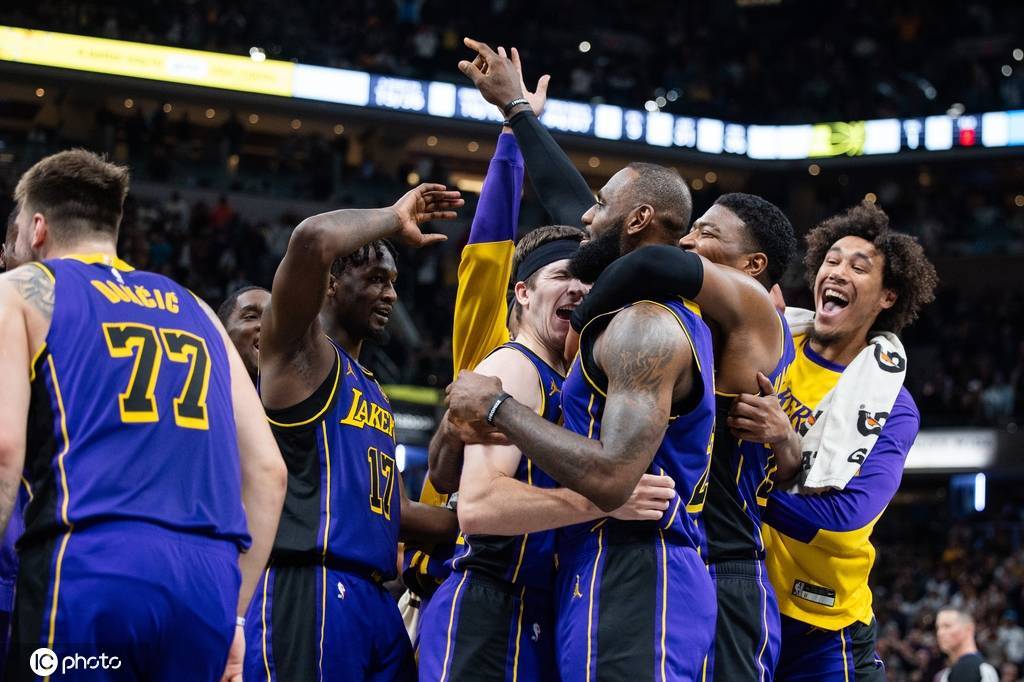 湖人步行者裁判报告:一次漏判 詹姆斯绝杀有效