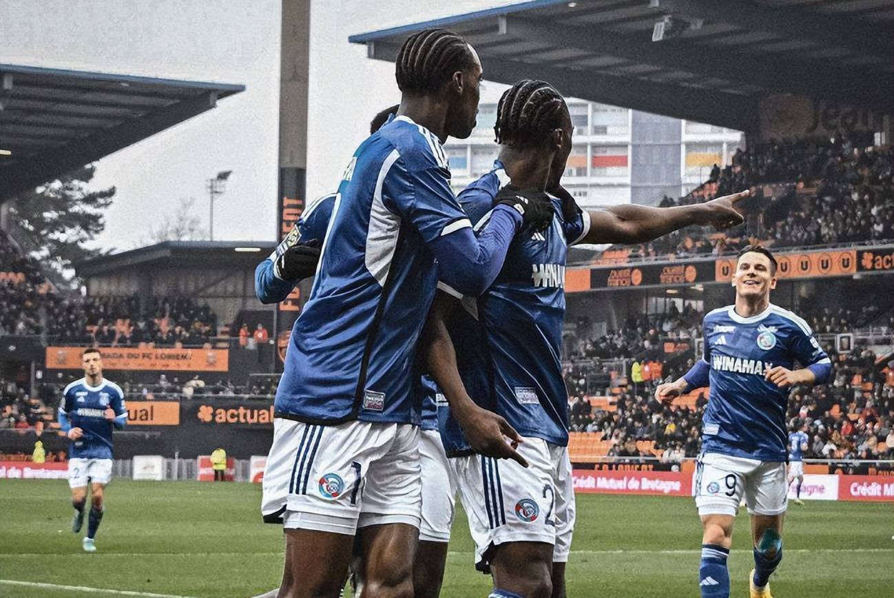 切尔西看上22岁天才边锋法甲年度助攻王要价3000万欧德甲豪强来抢