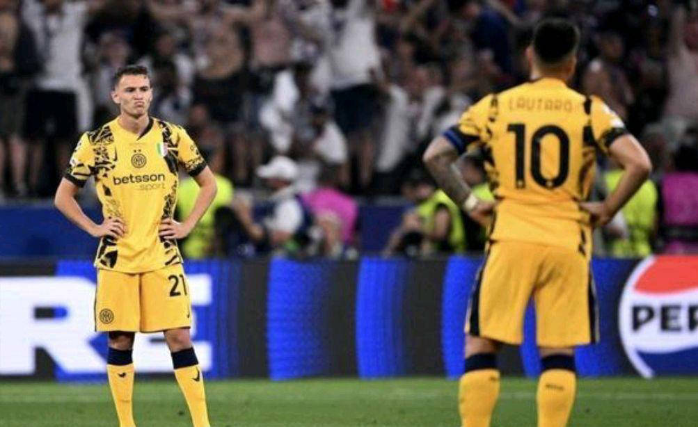 欧冠两年，新王登基，蓝黑色永不退！